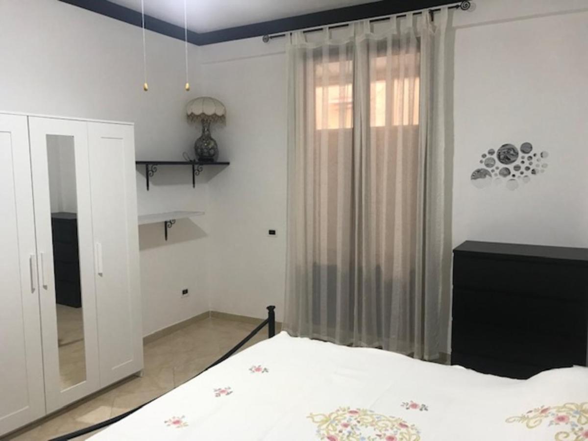 Appartamento 60 Mq A 800 Mt Dalla Spiaggia Capaci Exteriör bild