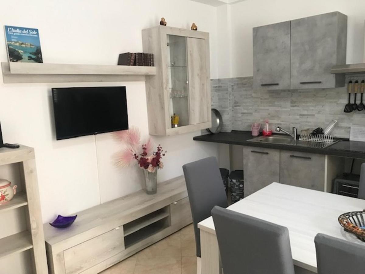 Appartamento 60 Mq A 800 Mt Dalla Spiaggia Capaci Exteriör bild