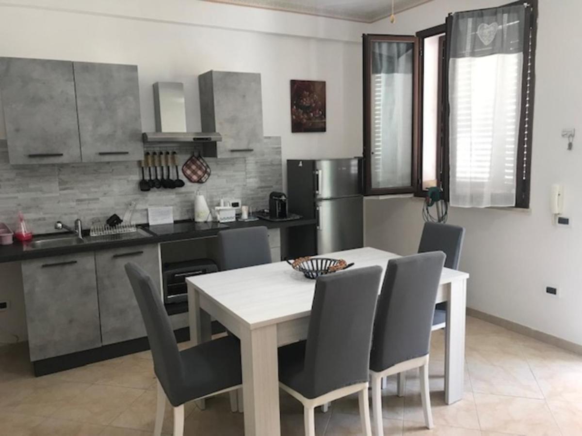 Appartamento 60 Mq A 800 Mt Dalla Spiaggia Capaci Exteriör bild