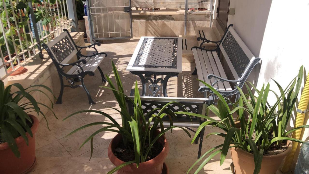Appartamento 60 Mq A 800 Mt Dalla Spiaggia Capaci Exteriör bild